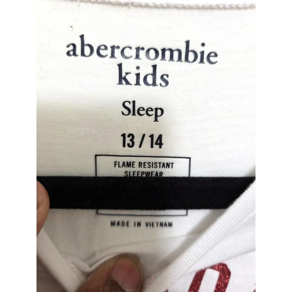 Abercrombie Kids White Long-Sleeve Flame-Resistant Sleep Shirt With Moose Logo D